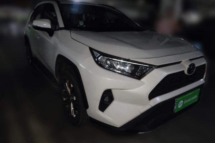 Used Toyota RAV4 2023 2.0L CVT Two-Wheel Drive Fashion Edition
