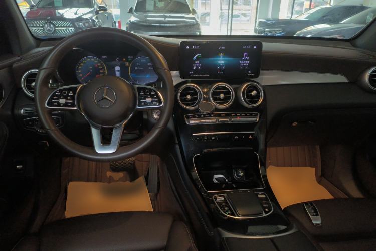 Used Mercedes-Benz GLC 2022 Refreshed GLC 260 L 4MATIC Dynamic Edition
