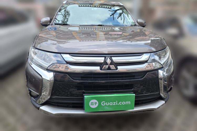 Used Mitsubishi Outlander 2018 2.0L Two-Wheel Drive Glory Edition 5 Seats
