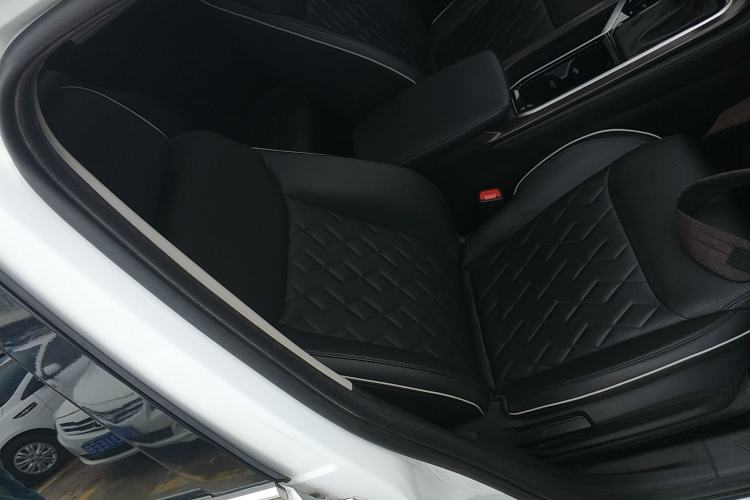 Used Wuling Jiachen 2022 1.5T CVT Deluxe Flagship Edition Right Front Seat