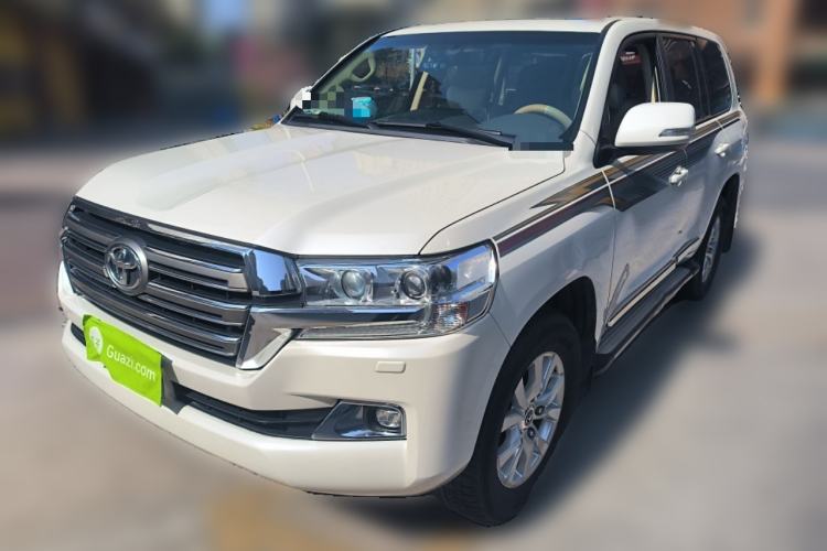 Used Toyota Land Cruiser 2015 4.0L V6 Middle East Low-Trim Version

