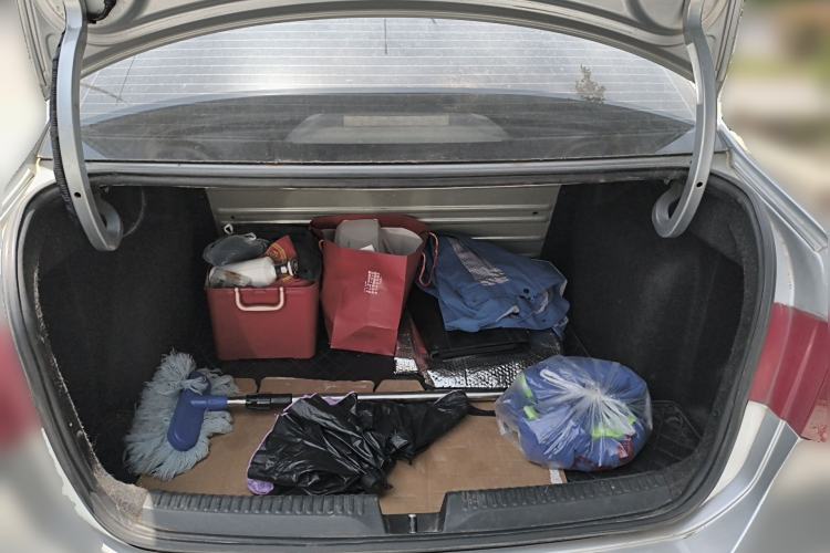 Used Volkswagen Jetta 2015 1.6L Manual Fashion Edition Trunk