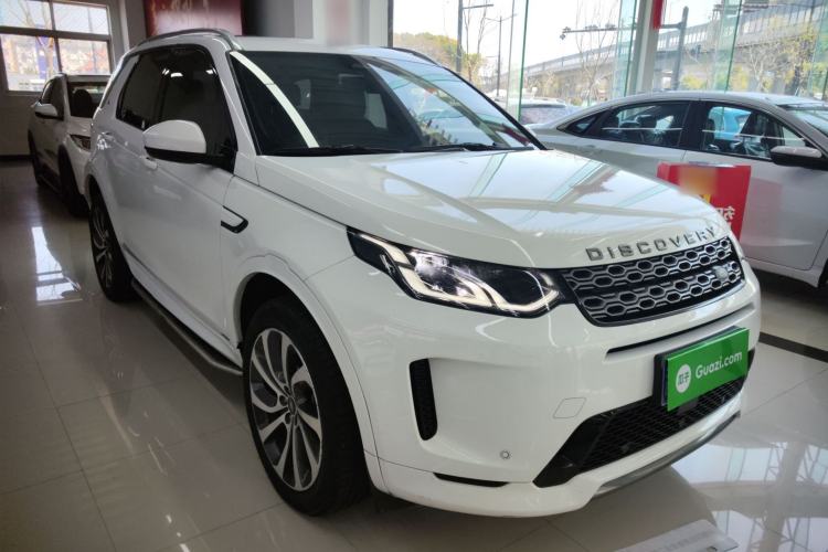 Used Land Rover Discovery Sport 2022 249 PS R-Dynamic S Performance Edition 5 Seats Front Right 45 Deg
