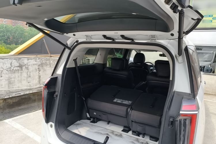 Used GAC Trumpchi M8 2024 Master Series Super Hybrid Edition Trunk