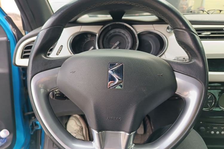 Used DS 3 2012 1.6L Fashion Edition
