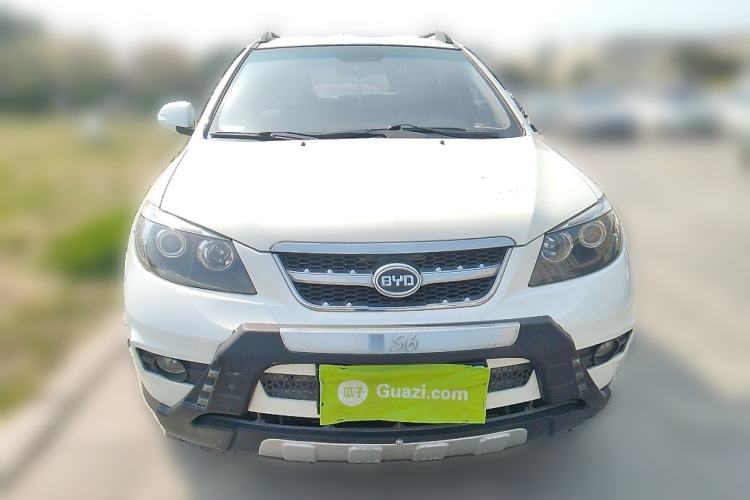 Used BYD S6 2014 2.0L Manual Luxury 5-Seater Front