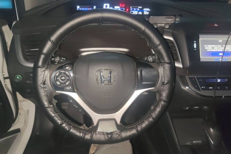 Used Honda Jade 2013 1.8L automatic Comfort version 5 seats