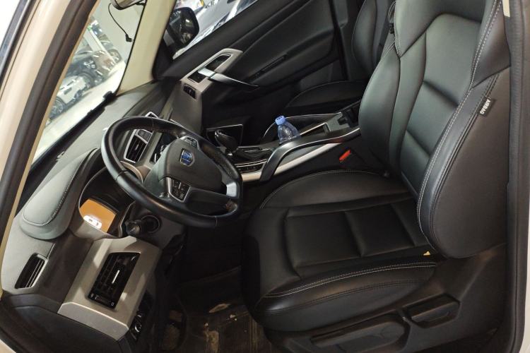 Used Geely Auto Emgrand X7 Sport 2016 1.8TD Automatic Smart Connectivity Version Left Front Seat