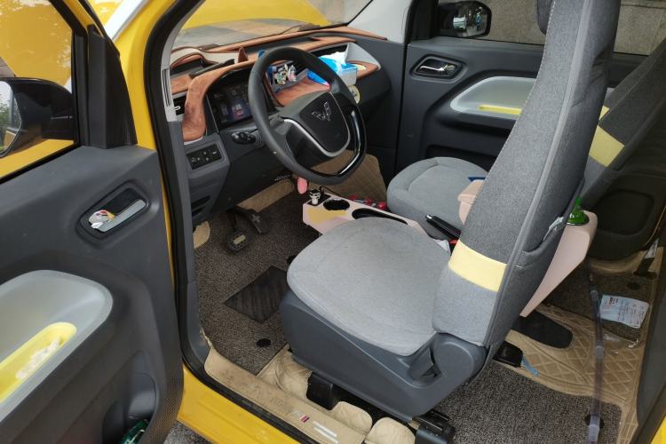 Used Wuling Hongguang MINIEV 2021 Macaron Premium Model – Lithium-NMC Driver Seat