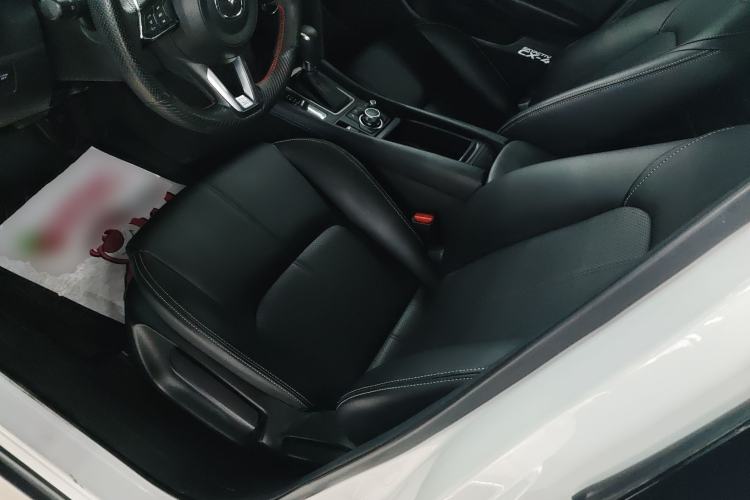 Used Mazda CX-4 2020 2.0L Automatic Two-Wheel Drive Blue Sky Dynamic Edition Left Front Seat