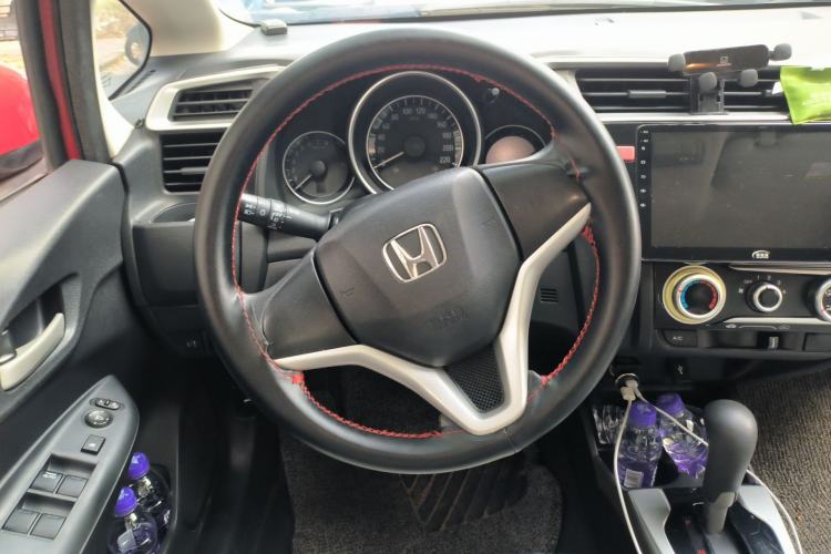 Used Honda Fit 2014 1.5L SE CVT Fashion Model