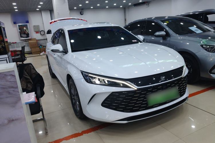 Used BYD Qin L 2024 DM-i 80KM Leading Model Front Right 45 Deg