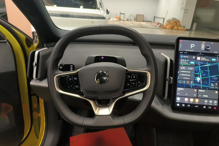 Used Volvo EX30 2025 Rear-Drive Long-Range Version Ultra