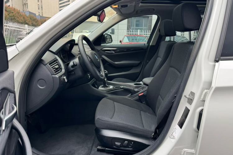 Used BMW X1 2014 sDrive18i Fashion Model Interior 1