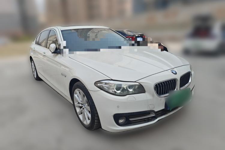 Used BMW 5 Series 2014 530Li Leading Model Front Right 45 Deg
