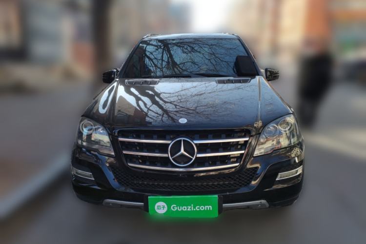 Used Mercedes-Benz M-Class 2010 ML 350 4MATIC Luxury Model Front
