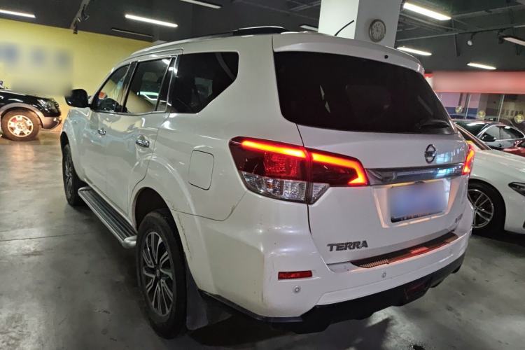Used Nissan Terra 2018 2.5L Automatic 2WD Luxury Edition
