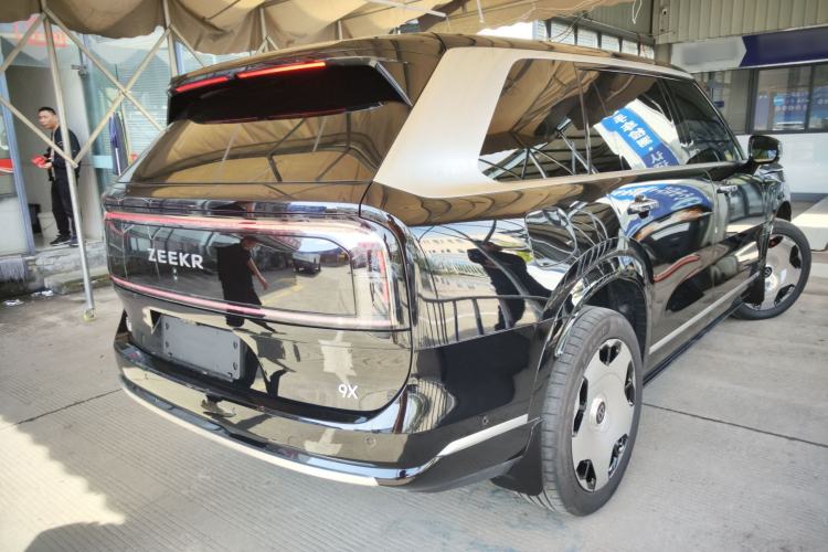 Used Zeekr 9X 2025 Hyper Edition Rear Right 45 Deg