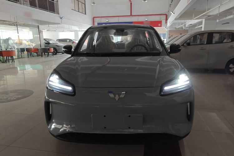 Used Wuling Bingo PLUS 2024 330 km Range Five-Seater Version
