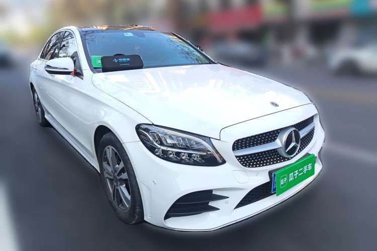 Used Mercedes-Benz C-Class 2021 C 200 L Fashion Edition Sport Version Front Right 45 Deg