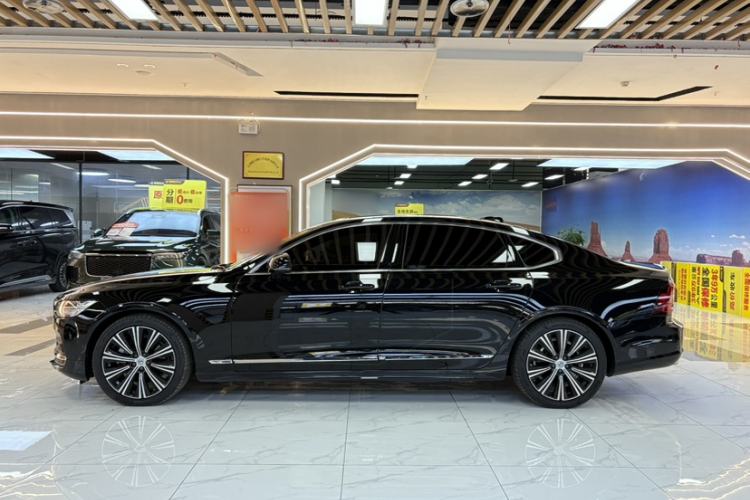 Used Volvo S90 2025 B5 Zhiya Luxury Edition