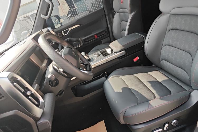 Used JETOUR Traveler 2023 2.0T All-Wheel Drive CrossPRO+ Left Front Seat