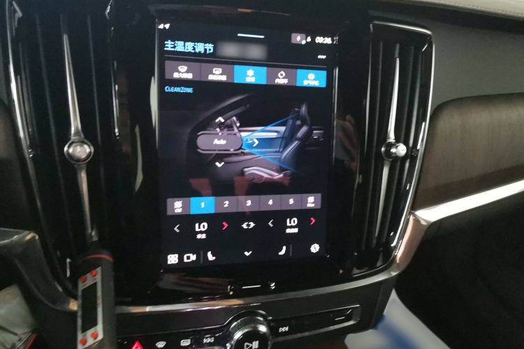 Used Volvo S90 New Energy 2025 Plug-in Hybrid Four-Wheel Drive Long-Range Luxury Smart Edition Audio And AC Panel