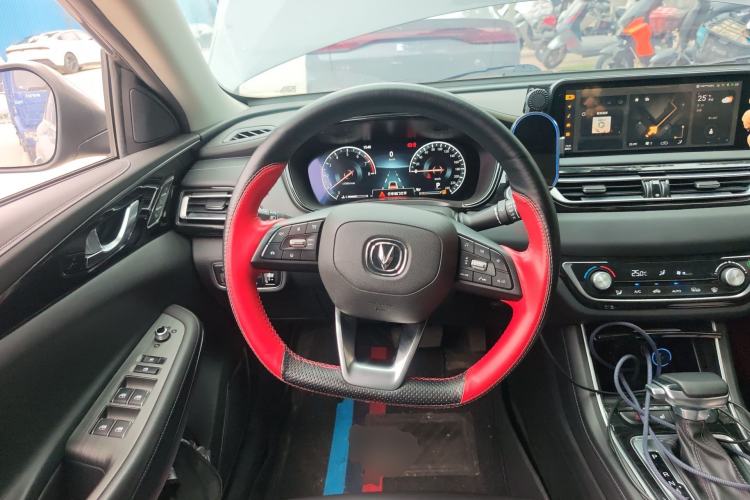 Used CHANGAN Ruicheng CC 2022 Blue Whale Edition 1.5T DCT Prestige Model