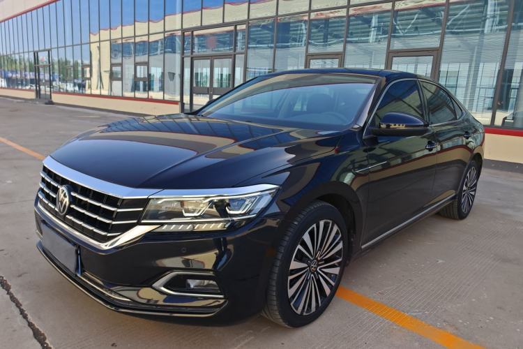 Used Volkswagen Passat 2020 Revised Version 330TSI Luxury Edition China VI Standard