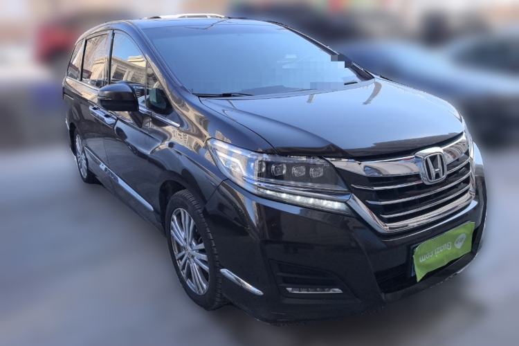 Used Honda Elysion 2016 2.4L Luxury Edition Front Right 45 Deg