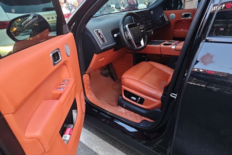 Used Li Auto L8 2023 Pro Model Interior 3