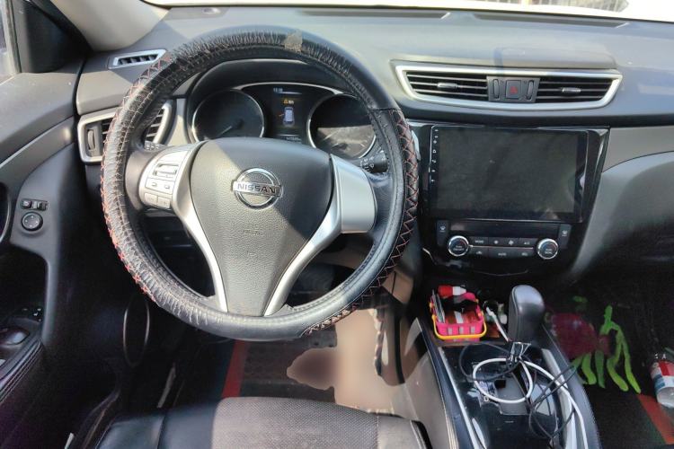 Used Nissan X-Trail 2014 2.0L CVT Comfort Edition 2WD Steering Wheel