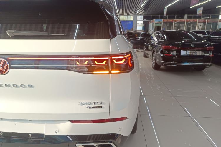 Used Volkswagen Tavendor 2023 380TSI Four-Wheel Drive R-Line Cruise Edition