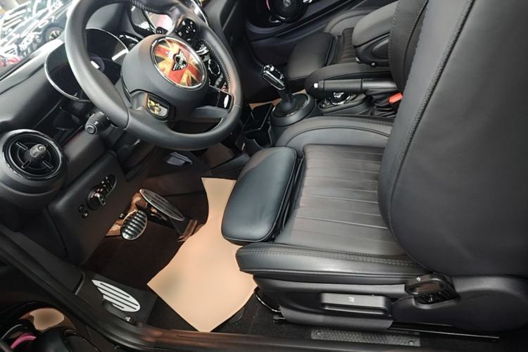 Used MINI JCW 2023 Facelift 2.0T JOHN COOPER WORKS ALL-IN
