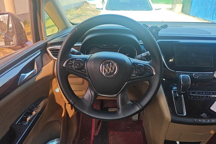 Used Buick GL8 2017 ES 28T Luxury Model China V Standard
