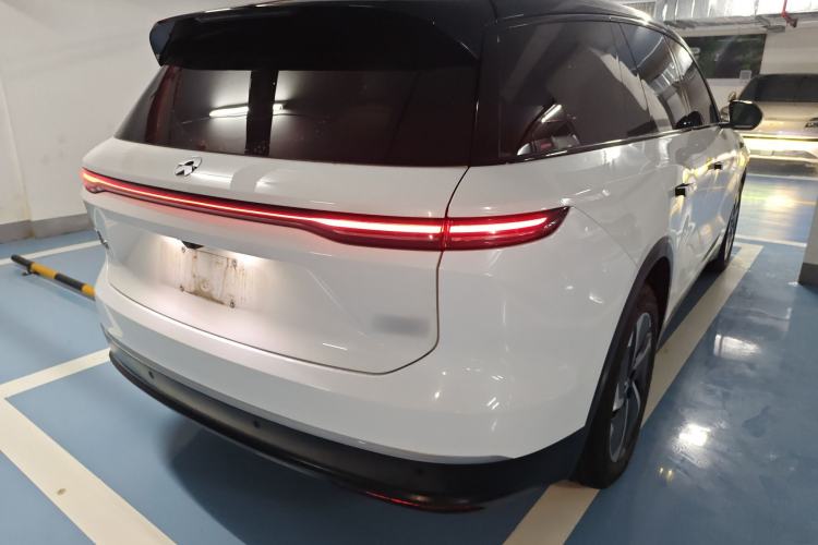 Used Nio ES8 2023 75 kWh Rear Right 45 Deg