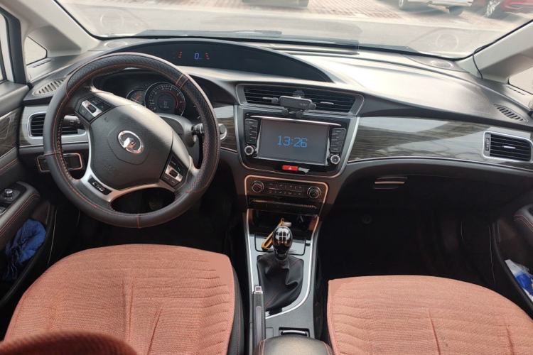 Used Great Wall C50 2014 Upgraded Model 1.5T Manual Fashion Edition
