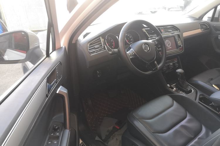 Used Volkswagen Tiguan L 2017 330TSI Automatic Two-Wheel Drive Luxury Edition