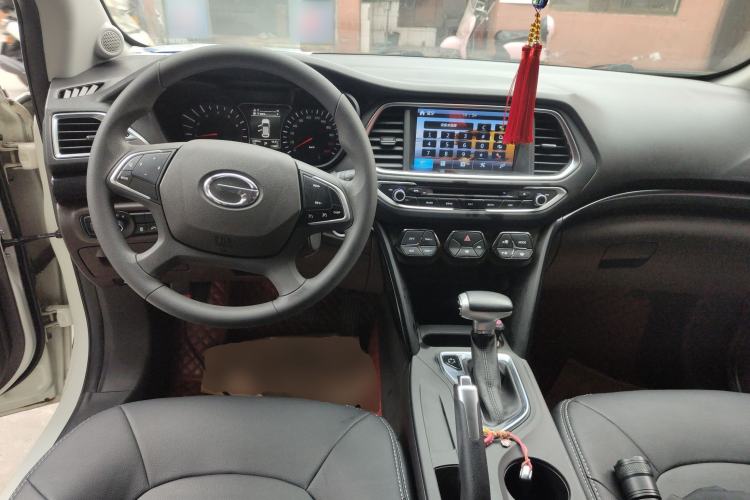 Used GAC Trumpchi GS4 2015 200T G-DCT Elite Edition Center Console