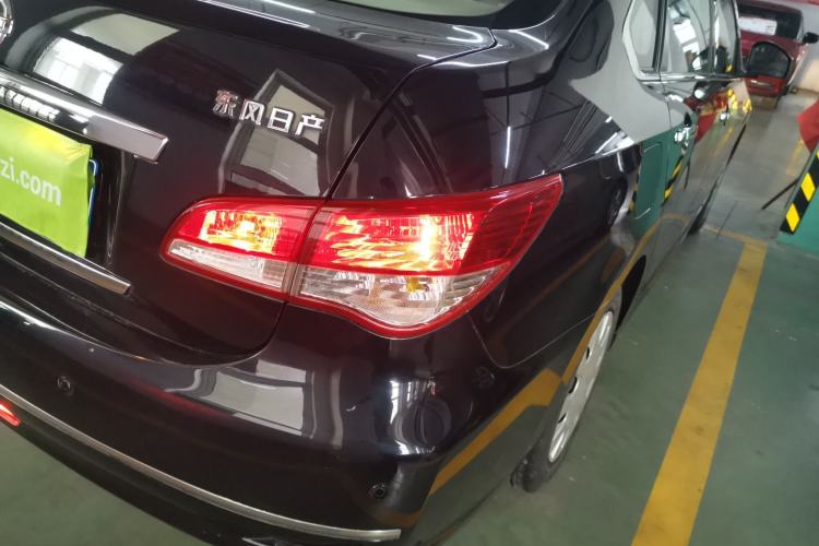 Used Nissan Sylphy 2012 Classic 1.6XE Automatic Comfort Edition Right Rear Taillight