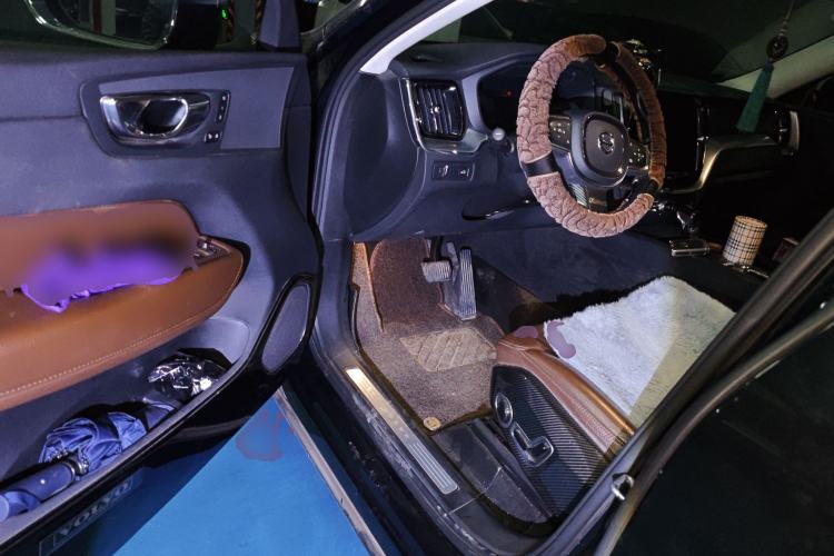 Used Volvo XC60 2019 T5 4x4 Smart Edition China V Standard
