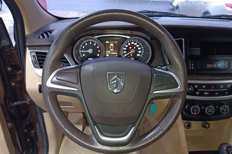 Used Baojun 730 2016 1.5L Manual Value Edition 7 Seats China V Emission Standard
