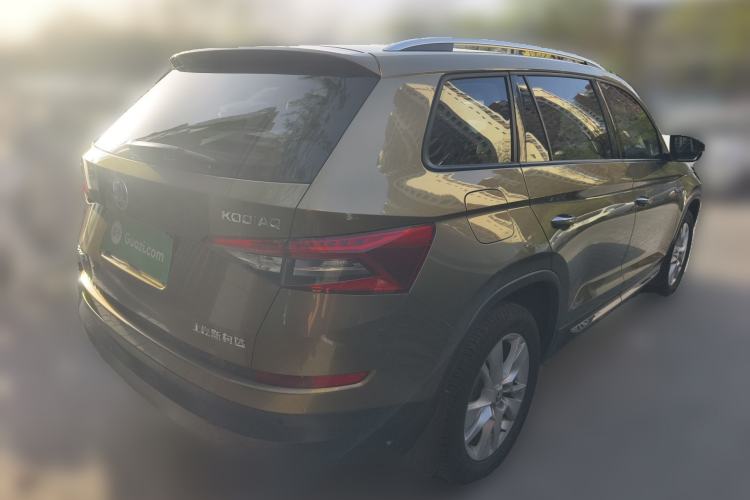 Used Skoda Kodiaq 2017 TSI330 5-Seat Two-Wheel Drive Luxury Edition Rear Right 45 Deg