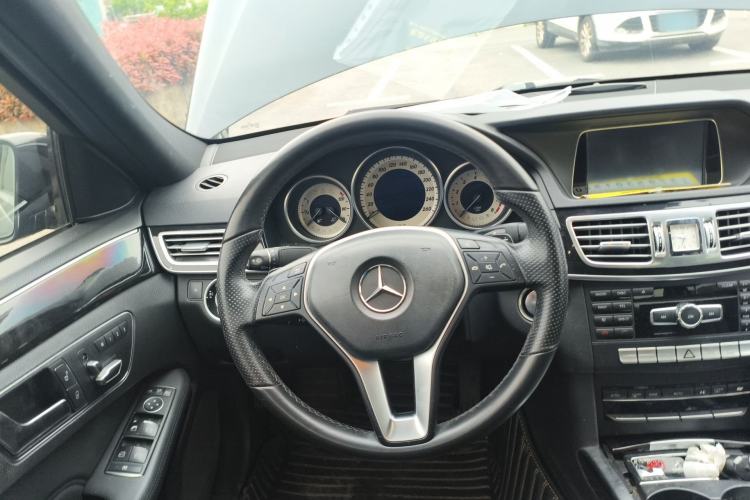 Used Mercedes-Benz E-Class 2015 E 260 L Sport Edition Steering Wheel