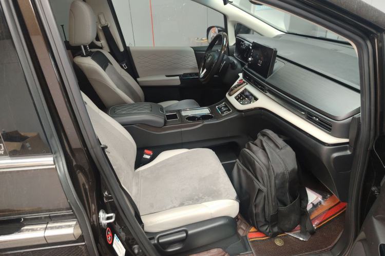 Used Honda Elysion 2022 2.0L eHEV Luxury First Edition