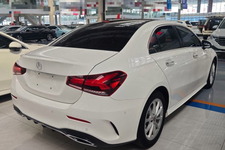 Used Mercedes-Benz A-Class 2021 A 200 L Sport Sedan Fashion Model
