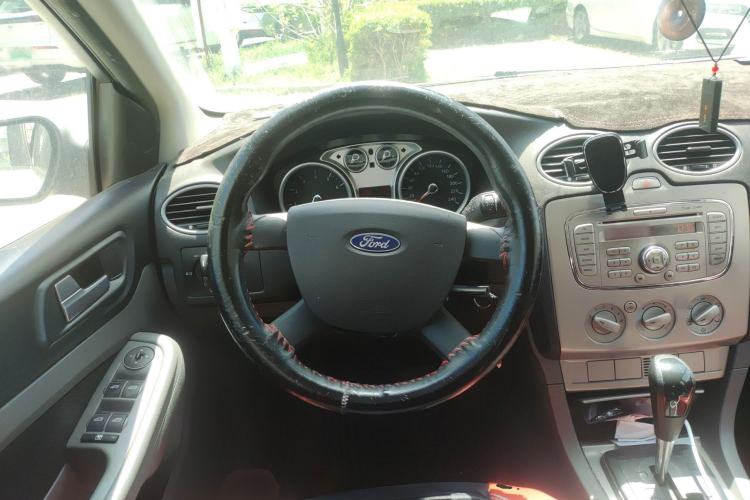 Used Ford Focus 2013 Hatchback Classic 1.8L Automatic Base Model
