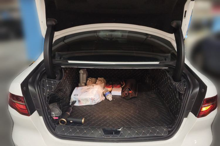 Used Jaguar XEL 2024 2.0T 250 PS R-DYNAMIC S Ebony Black Sport Edition
