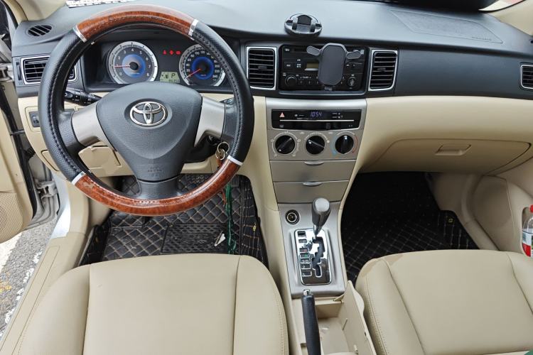 Used Toyota Corolla EX 2013 1.6L Automatic Luxury Edition