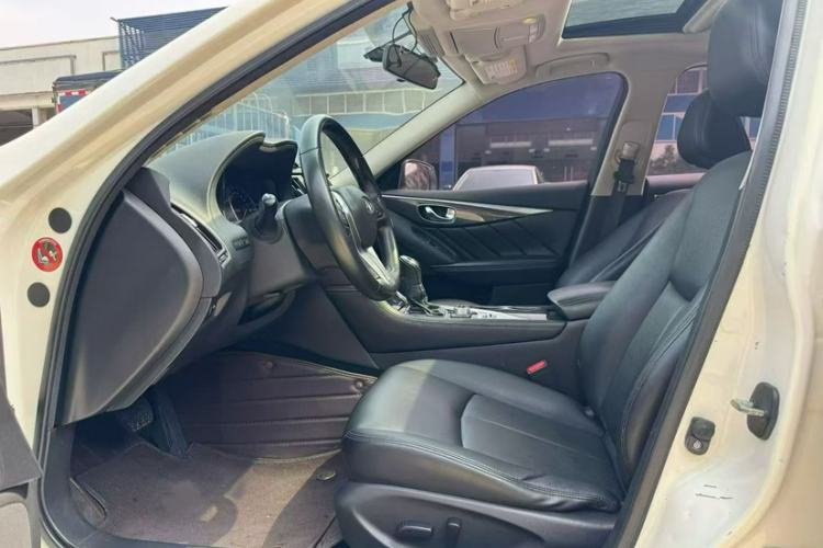 Used Infiniti Q50L 2018 2.0T Comfort Edition China VI Standard